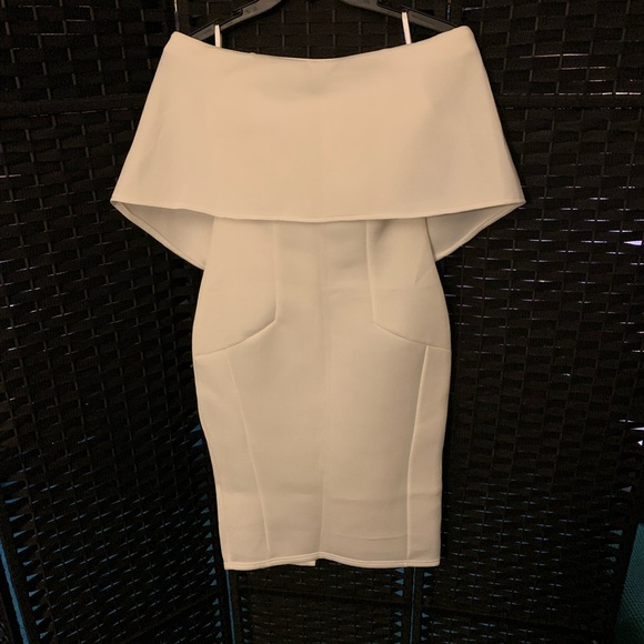 Chic Me Boutique Dresses & Skirts - All white occasion mini dress.